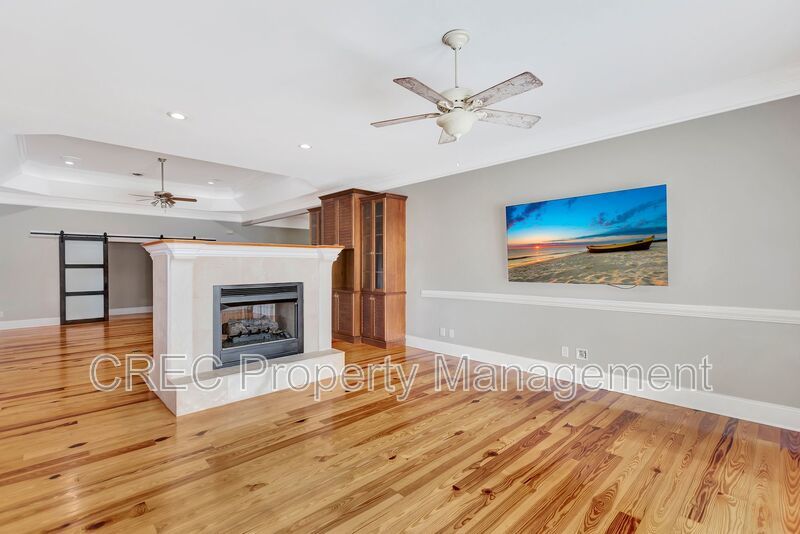 Elevated Elegance with Boat Access — A Property That Shines property image