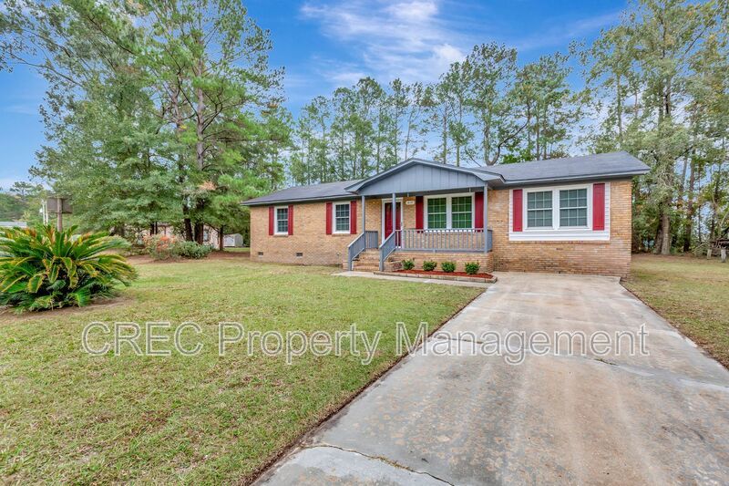 Beautifully Renovated 4-Bedroom Home on Half an Acre in Moncks Corner! property image