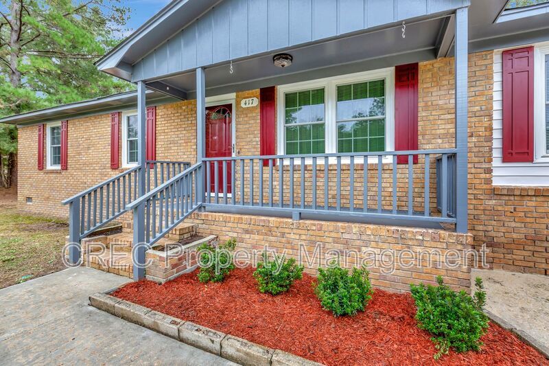 Beautifully Renovated 4-Bedroom Home on Half an Acre in Moncks Corner! property image