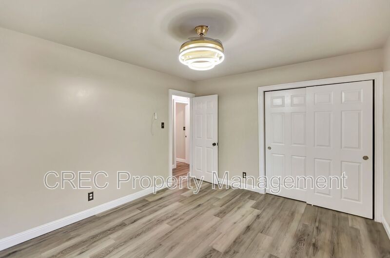 Beautifully Renovated 4-Bedroom Home on Half an Acre in Moncks Corner! property image