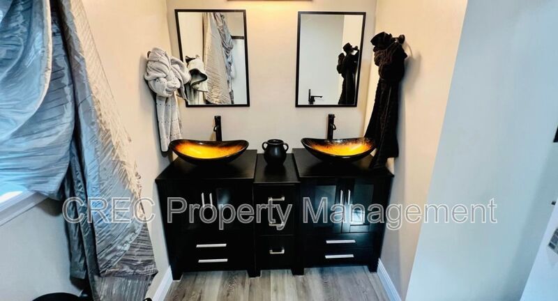 Beautifully Renovated 4-Bedroom Home on Half an Acre in Moncks Corner! property image