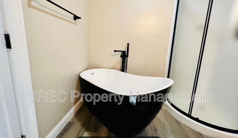 Beautifully Renovated 4-Bedroom Home on Half an Acre in Moncks Corner! property image