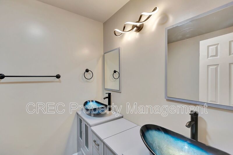 Beautifully Renovated 4-Bedroom Home on Half an Acre in Moncks Corner! property image