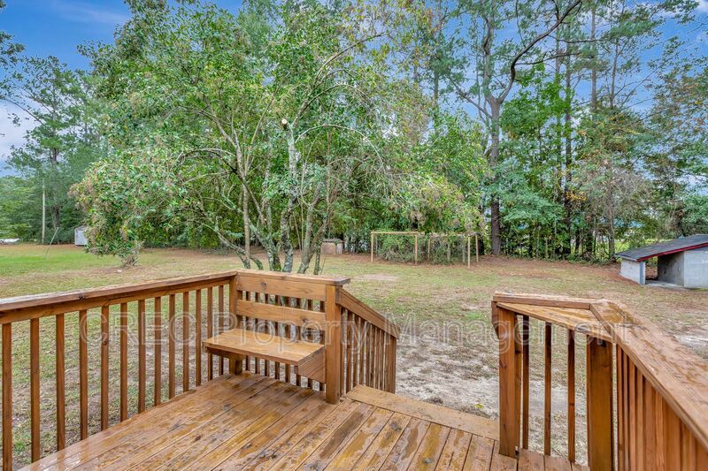 Beautifully Renovated 4-Bedroom Home on Half an Acre in Moncks Corner! property image