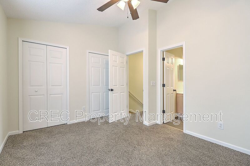 Move in Ready Townhouse in Summer Wood! property image