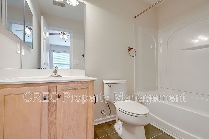 Move in Ready Townhouse in Summer Wood! property image