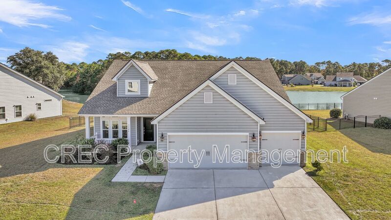 Stunning Lakefront Home with Exceptional Views in St. Johns Lake property image