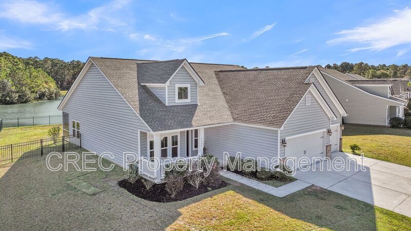 Stunning Lakefront Home with Exceptional Views in St. Johns Lake property image