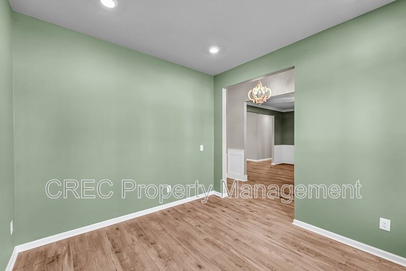 Stunning Lakefront Home with Exceptional Views in St. Johns Lake property image