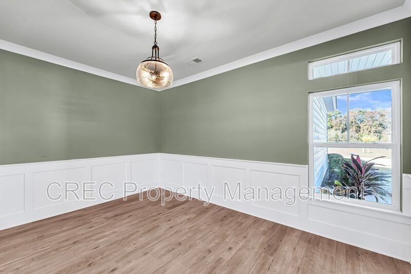 Stunning Lakefront Home with Exceptional Views in St. Johns Lake property image