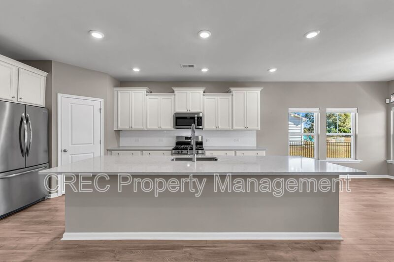 Stunning Lakefront Home with Exceptional Views in St. Johns Lake property image