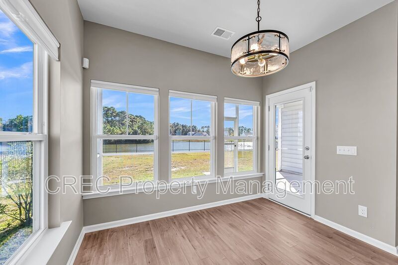 Stunning Lakefront Home with Exceptional Views in St. Johns Lake property image