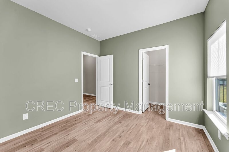 Stunning Lakefront Home with Exceptional Views in St. Johns Lake property image