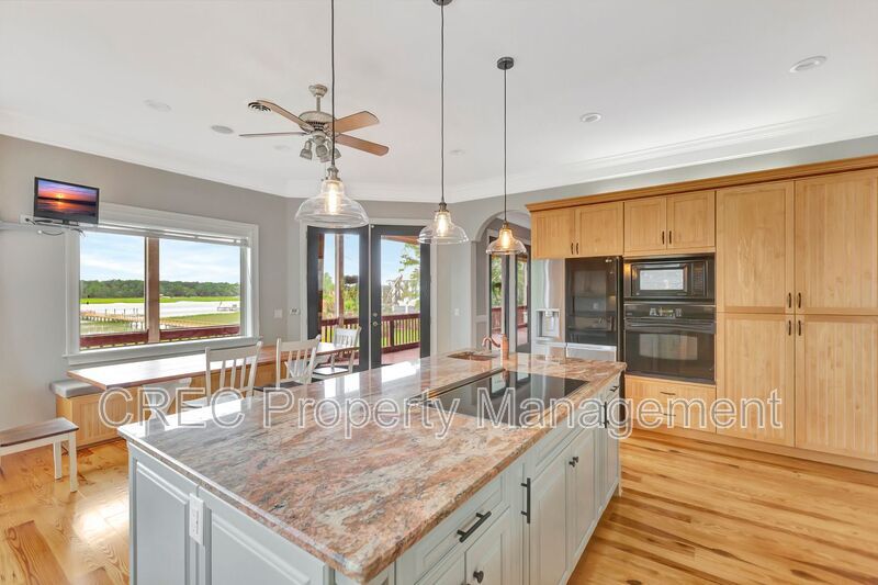 Elevated Elegance with Boat Access — A Property That Shines property image