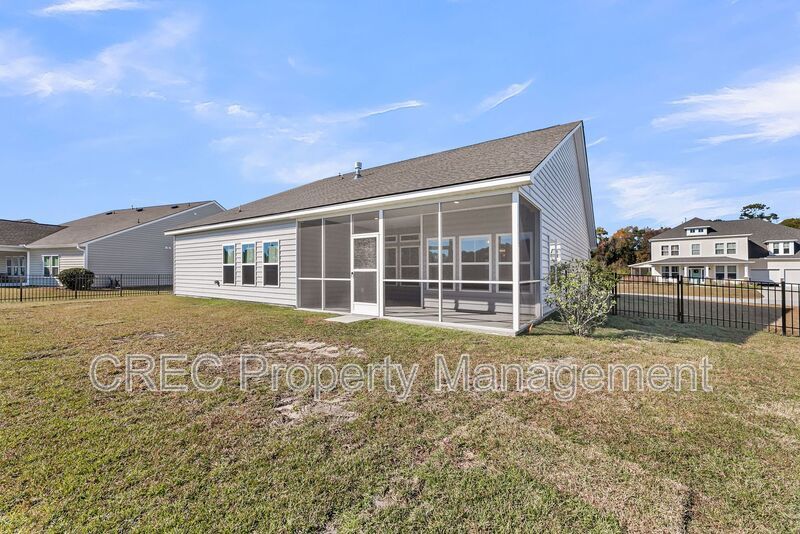 Stunning Lakefront Home with Exceptional Views in St. Johns Lake property image