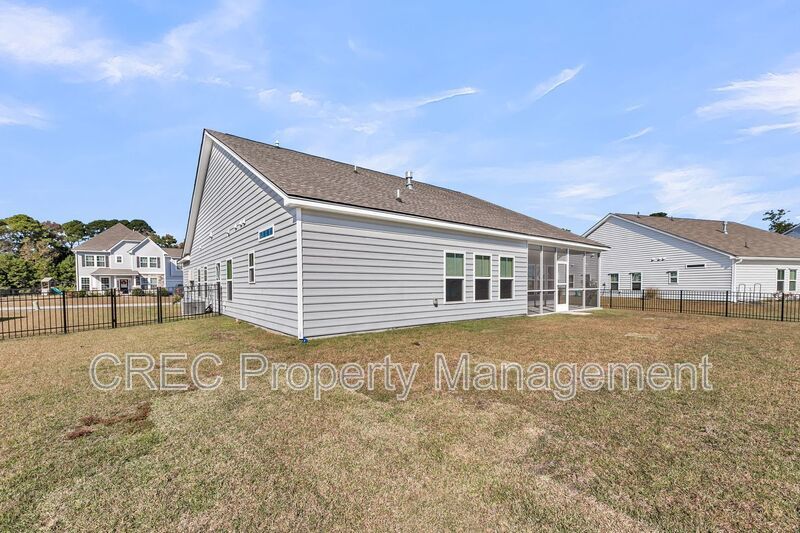 Stunning Lakefront Home with Exceptional Views in St. Johns Lake property image