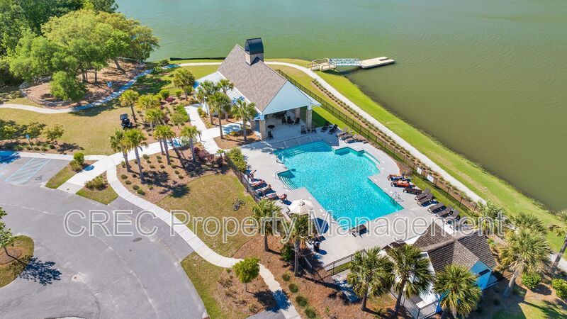 Stunning Lakefront Home with Exceptional Views in St. Johns Lake property image