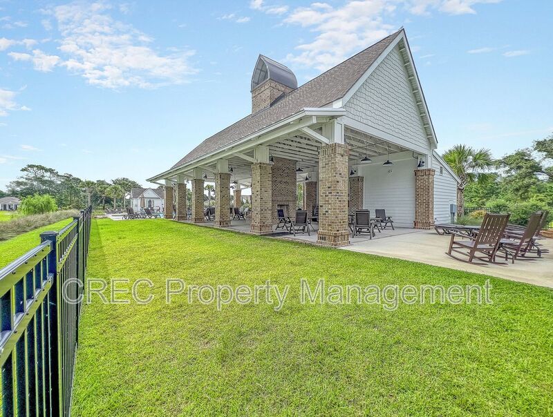 Stunning Lakefront Home with Exceptional Views in St. Johns Lake property image