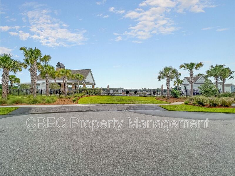 Stunning Lakefront Home with Exceptional Views in St. Johns Lake property image