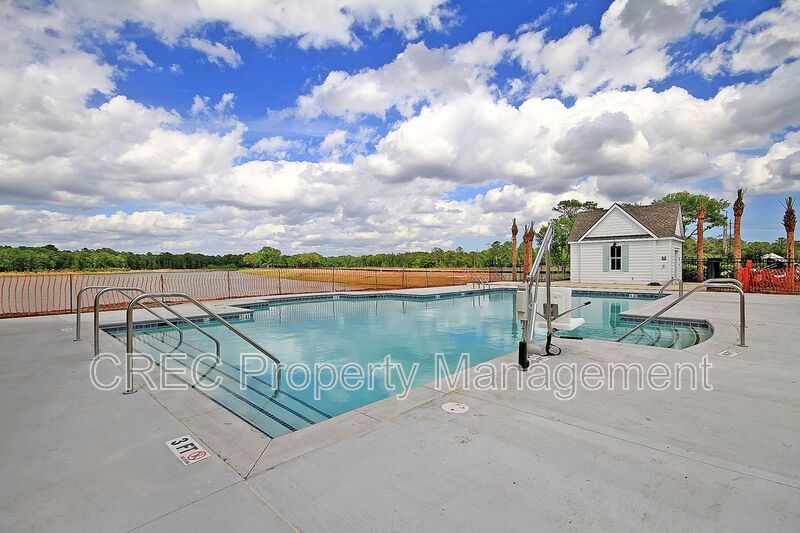 Stunning Lakefront Home with Exceptional Views in St. Johns Lake property image
