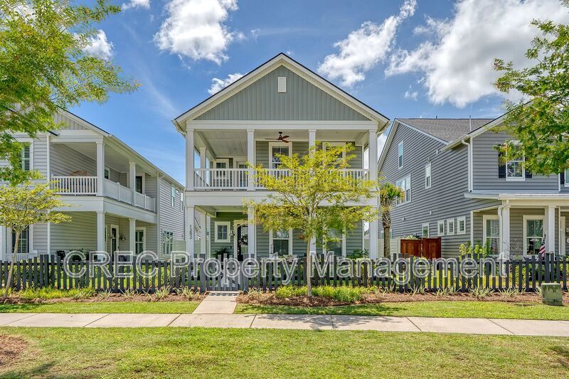 Beautifully Upgraded 3-Story Charleston Row Home in Premier Summers Corner Community property image