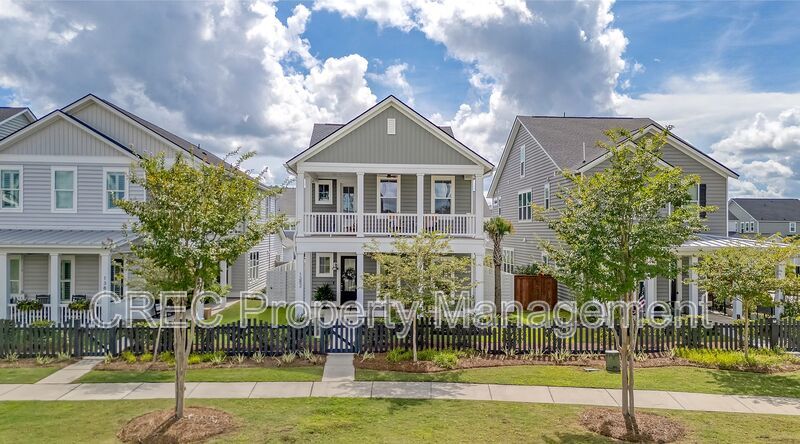 Beautifully Upgraded 3-Story Charleston Row Home in Premier Summers Corner Community property image