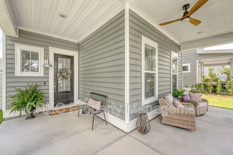 Beautifully Upgraded 3-Story Charleston Row Home in Premier Summers Corner Community property image