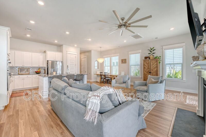Beautifully Upgraded 3-Story Charleston Row Home in Premier Summers Corner Community property image