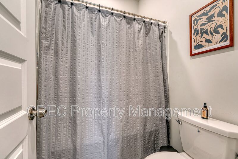 Beautifully Upgraded 3-Story Charleston Row Home in Premier Summers Corner Community property image