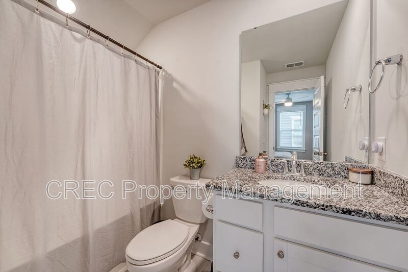 Beautifully Upgraded 3-Story Charleston Row Home in Premier Summers Corner Community property image