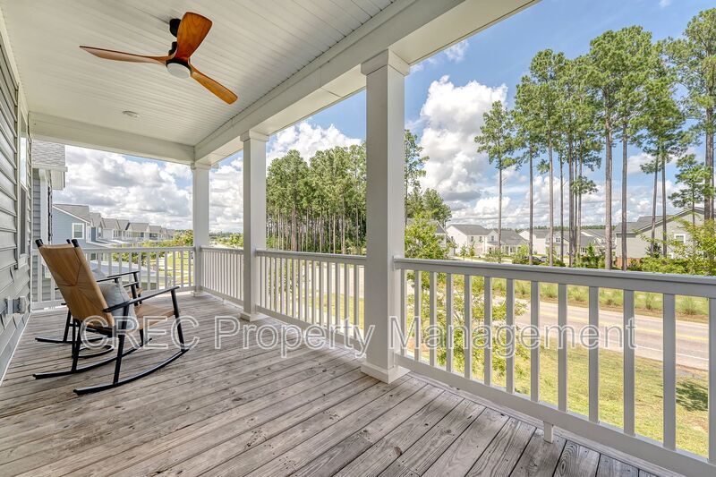 Beautifully Upgraded 3-Story Charleston Row Home in Premier Summers Corner Community property image