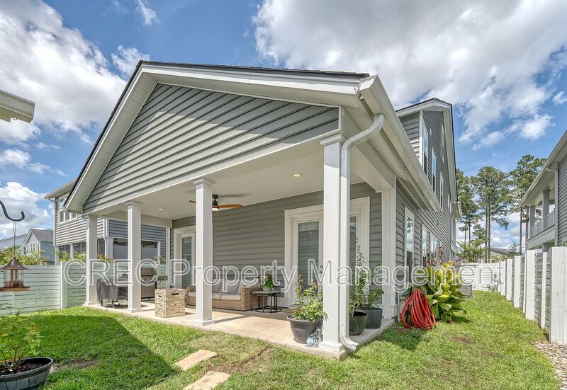 Beautifully Upgraded 3-Story Charleston Row Home in Premier Summers Corner Community property image