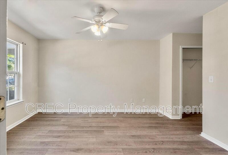 Bright, Spacious, and Ideally Located in the Heart of Charleston property image
