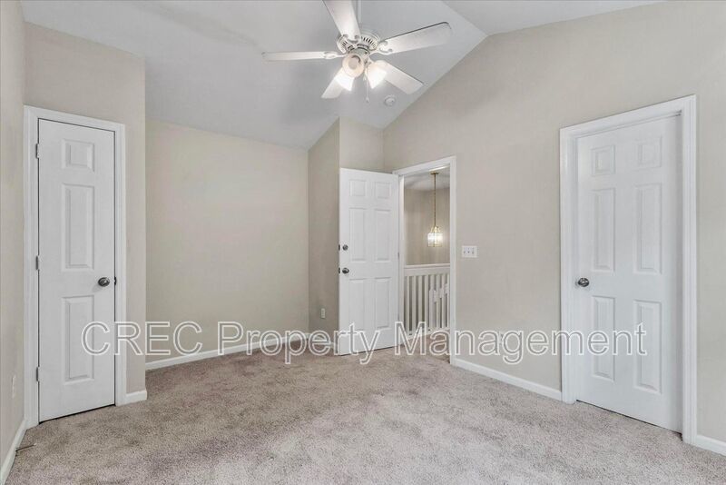 Bright, Spacious, and Ideally Located in the Heart of Charleston property image