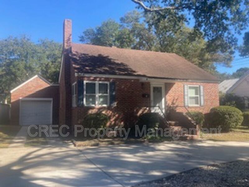 Cozy, Updated Cottage in Highly Desirable West Ashley property image