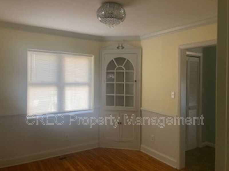 Cozy, Updated Cottage in Highly Desirable West Ashley property image