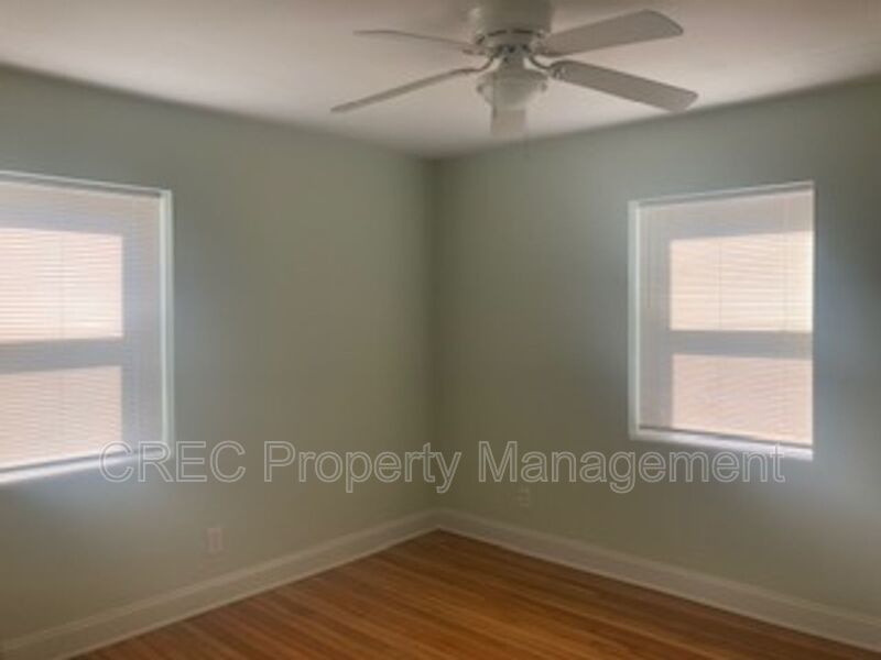 Cozy, Updated Cottage in Highly Desirable West Ashley property image