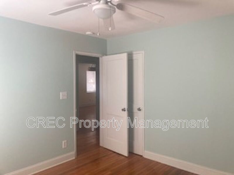 Cozy, Updated Cottage in Highly Desirable West Ashley property image