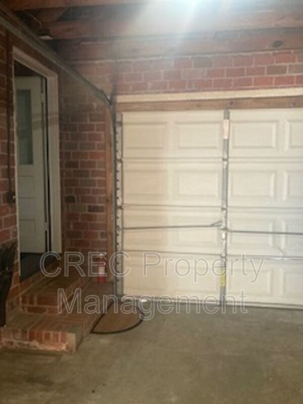 Cozy, Updated Cottage in Highly Desirable West Ashley property image