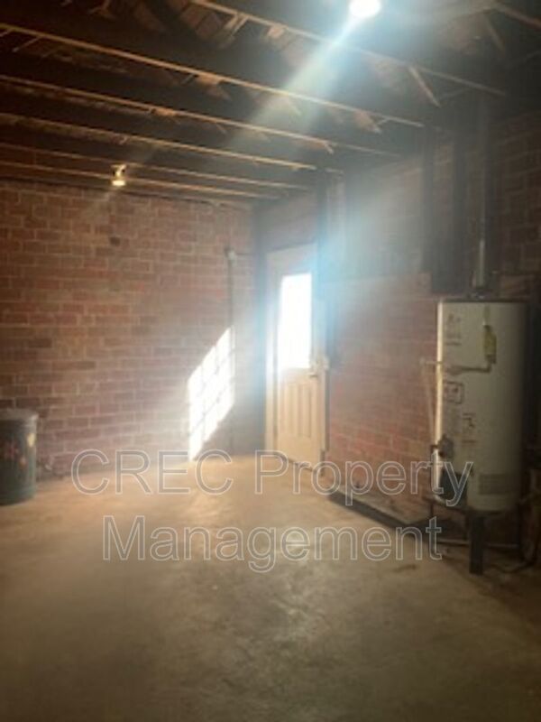 Cozy, Updated Cottage in Highly Desirable West Ashley property image