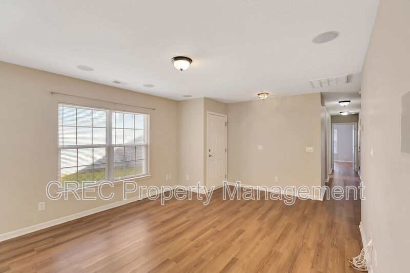 A True Summerville Gem in Eagle Run!! property image