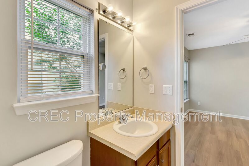 A True Summerville Gem in Eagle Run!! property image