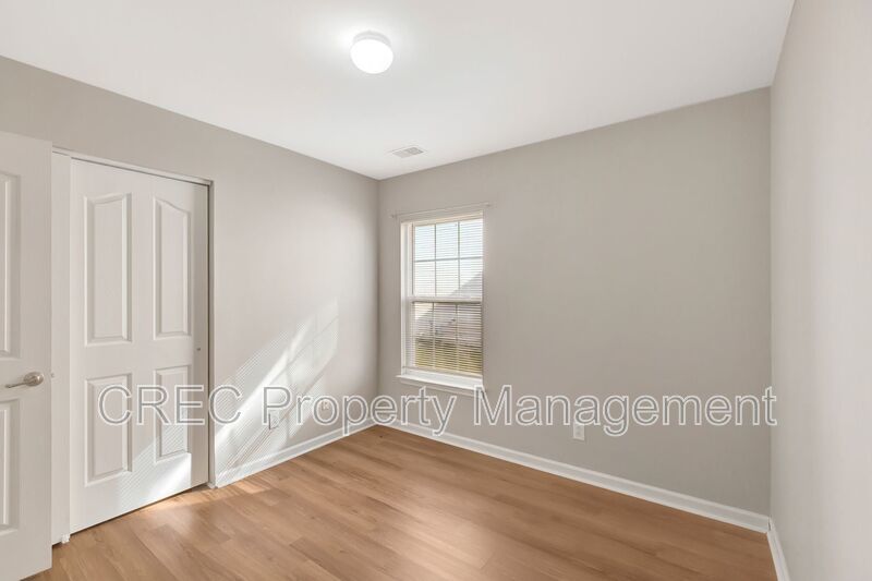 A True Summerville Gem in Eagle Run!! property image