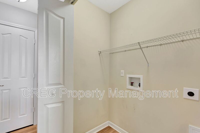 A True Summerville Gem in Eagle Run!! property image