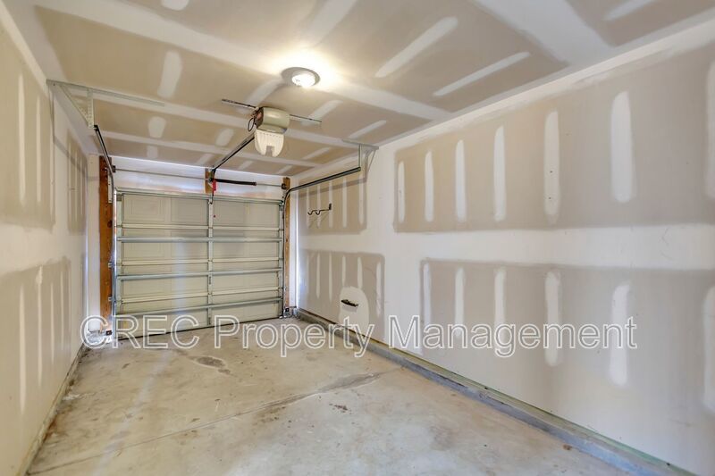 A True Summerville Gem in Eagle Run!! property image