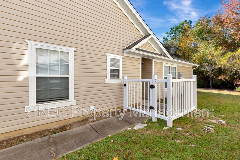 A True Summerville Gem in Eagle Run!! property image