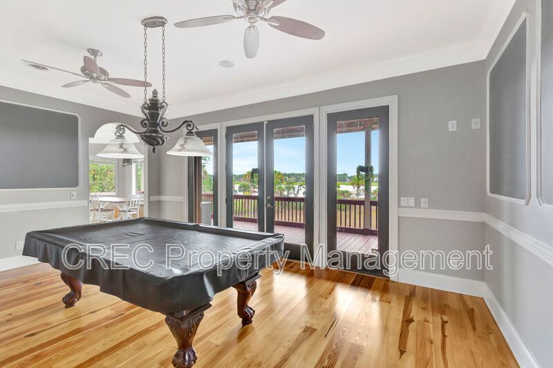 Elevated Elegance with Boat Access — A Property That Shines property image