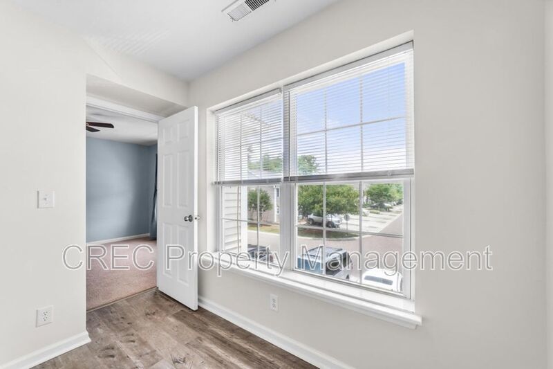 Charming 3-Bedroom with Dual Masters, Open Concept and & PRIME Location property image