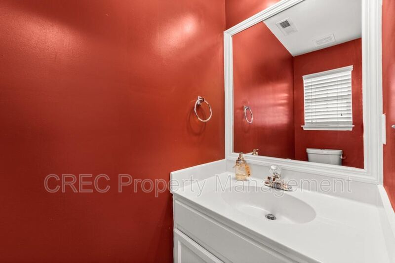 Charming 3-Bedroom with Dual Masters, Open Concept and & PRIME Location property image