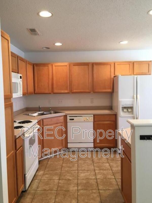 2 Story Townhouse With Garage! property image